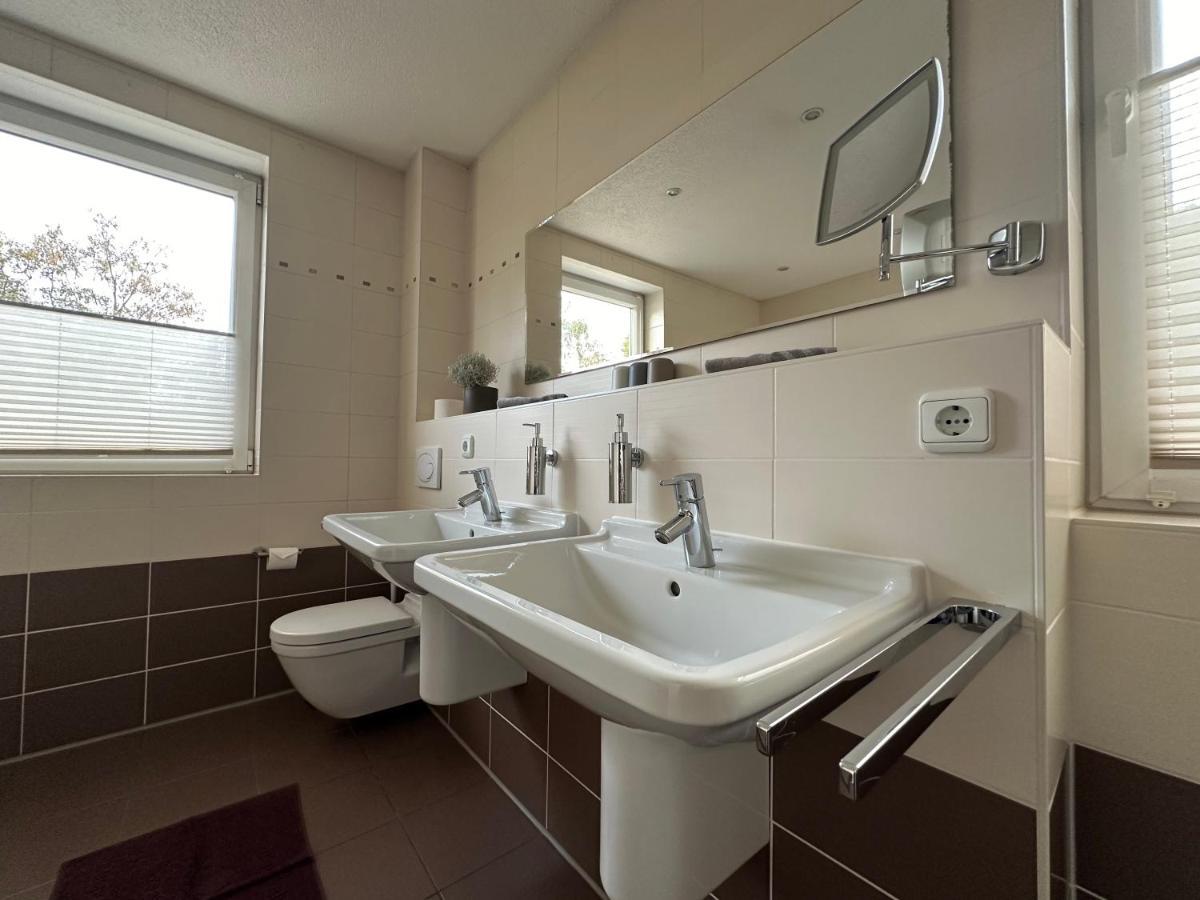 Stadtvilla In Leipzig 7 Personen 3 Schlafzimmer 2 Baeder Garten Und Terrasse Zentral Gelegen Messe Innenstadt Seen Экстерьер фото